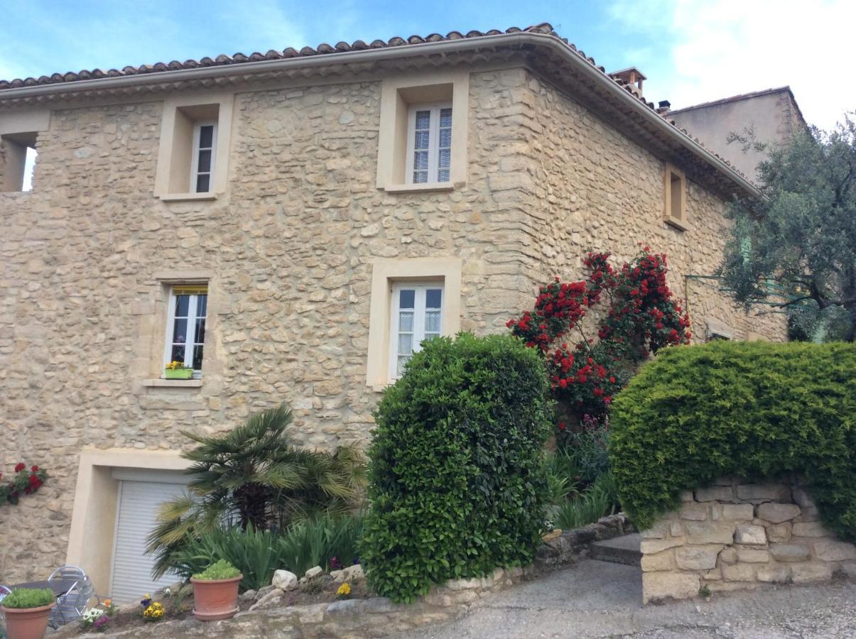 Les Conils - Gites Et Chambres D'Hotes Saint-Pierre-de-Vassols ภายนอก รูปภาพ