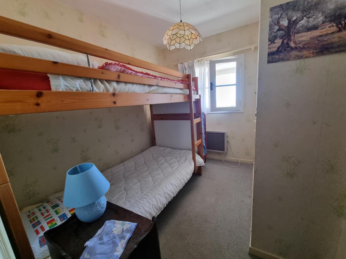 Les Conils - Gites Et Chambres D'Hotes Saint-Pierre-de-Vassols ภายนอก รูปภาพ